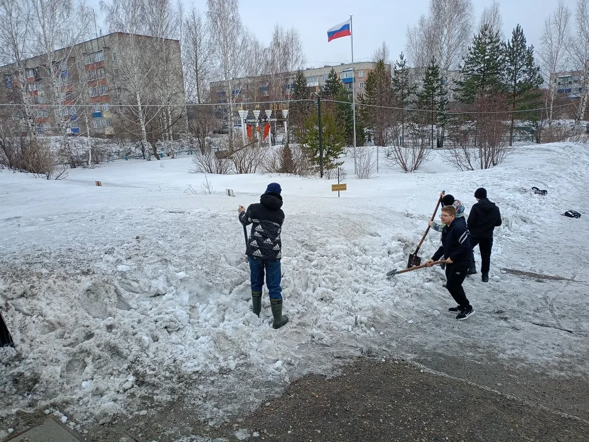 Всекузбасский субботник  📍27 марта состоялся первый Всекузбасский субботник в этом году. Ученики наш