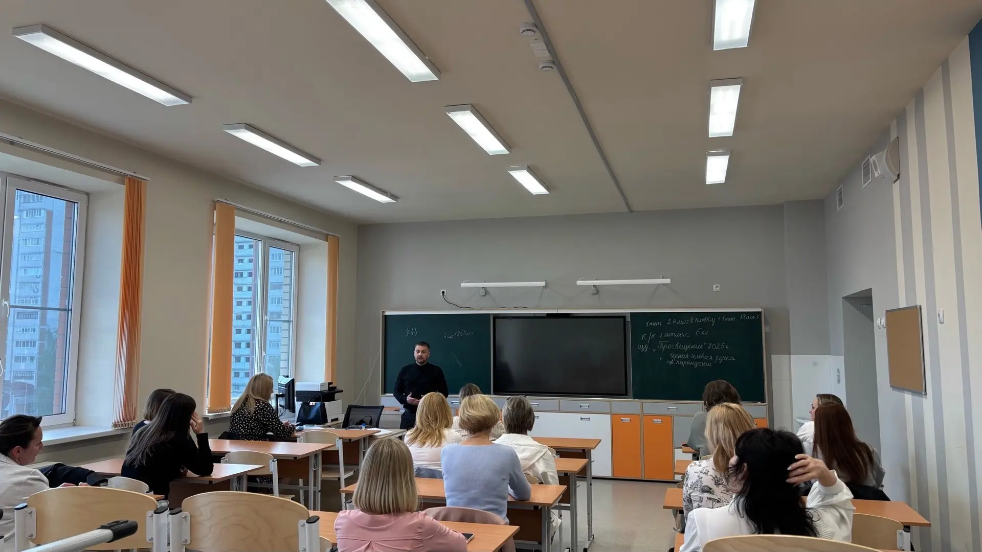 В 32-й школе г. Йошкар-Олы прошло профориентационное занятие с участием сотрудников УФСИН России по 