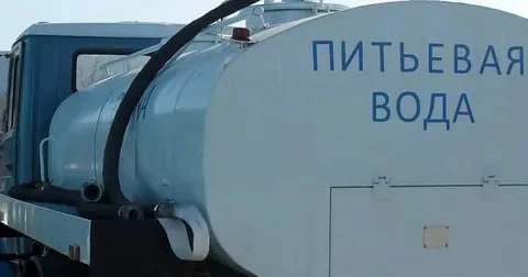 Авария на муниципальных сетях водоснабжения по улице Баранского, 98а оставила без воды ...