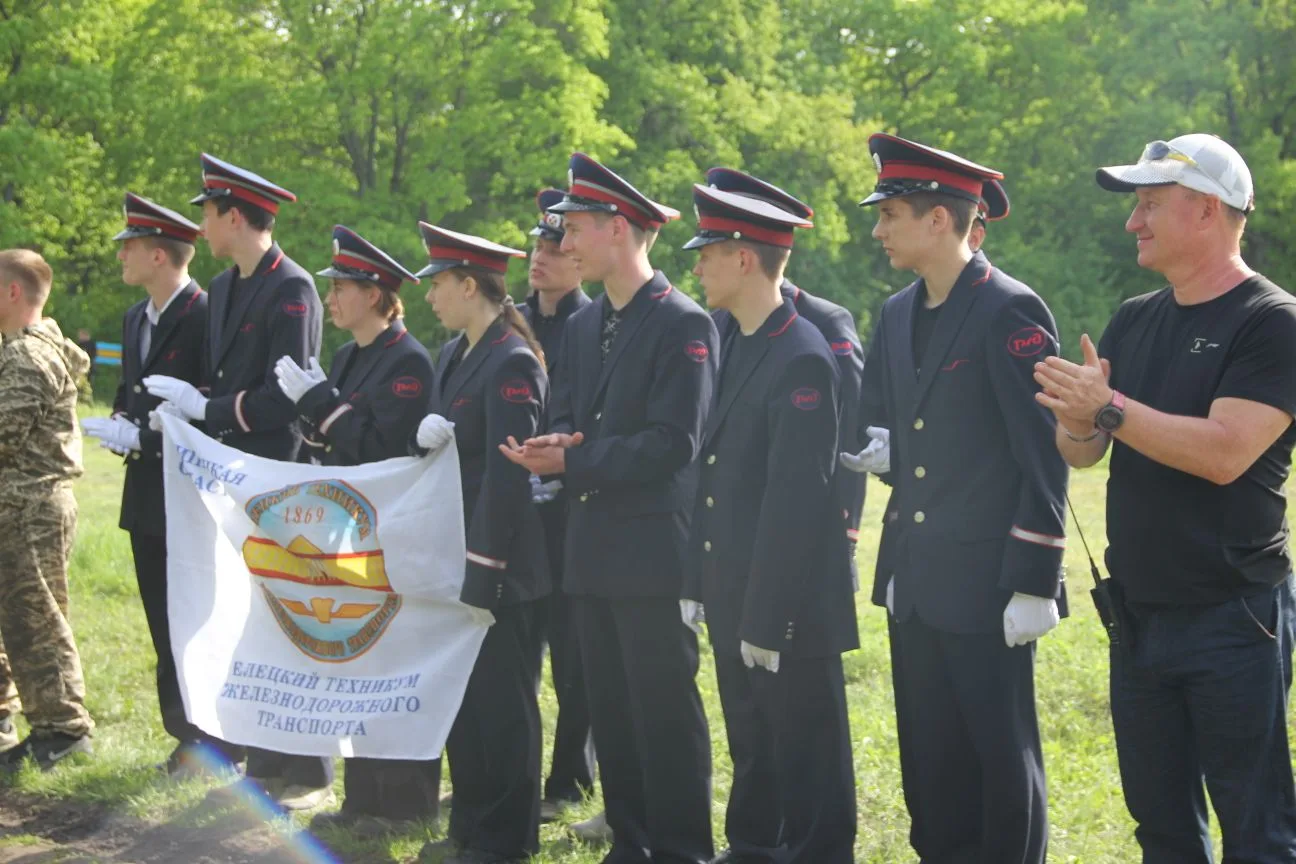 🇷🇺📷Свои. Родные. Боевые. Новые кадры с зарницы — это они. Те, на кого можно положиться в любую минут