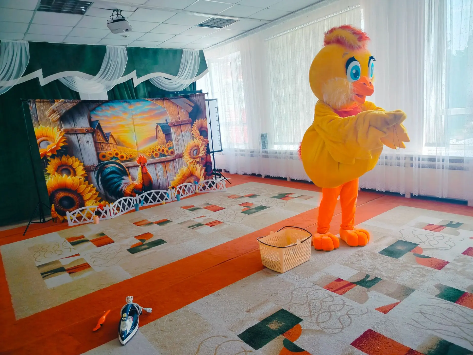 🎭Театральная сказка в нашем саду: «Непослушный цыпленок»!🐣 Сегодня у нас был настоящий театральный