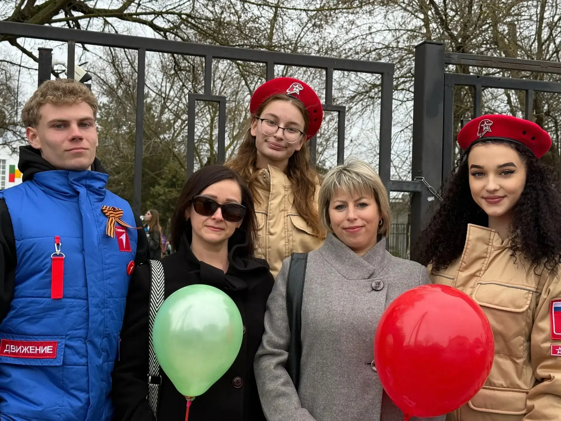 «Километр красоты» от юнармейцев школы № 3! 🌷✨💐  В преддверии 8 Марта отряд «Патриоты Кубани» и акти