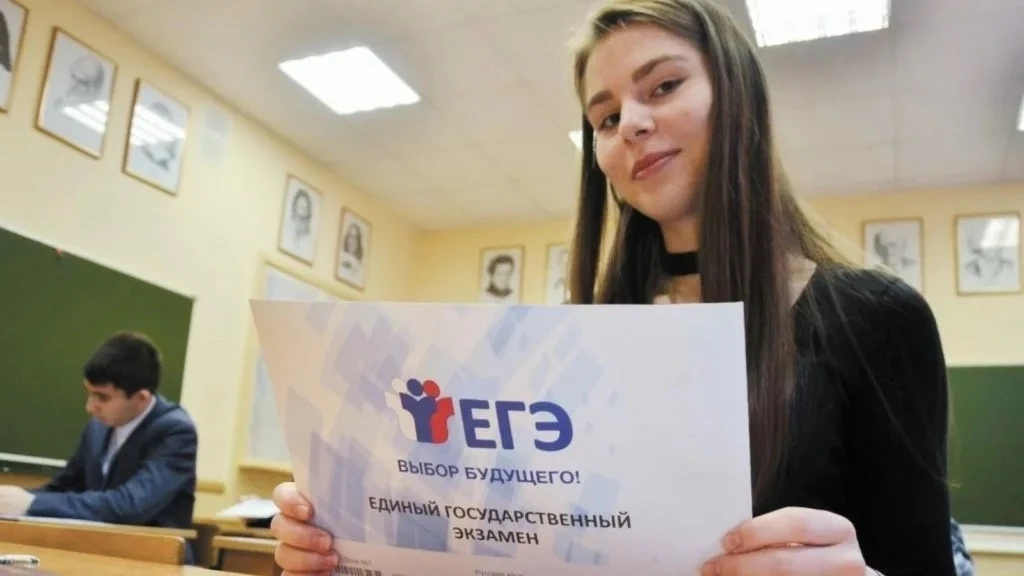 🥇21 стобалльник в Нижнем! Стали известны результаты ЕГЭ по литературе, истории и химии. 

По итогам