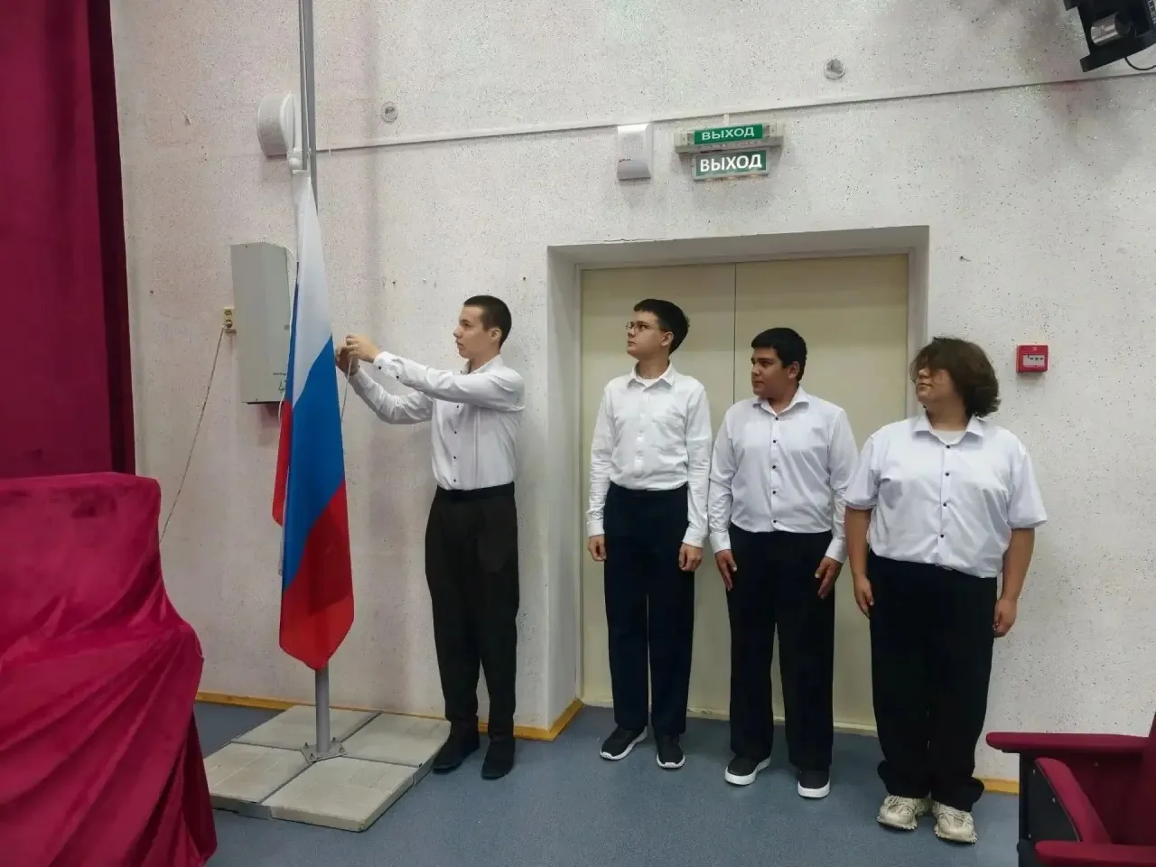 Сегодня в в нашей школе прошло очередное занятие цикла «Разговоры о важном». Этот день ...