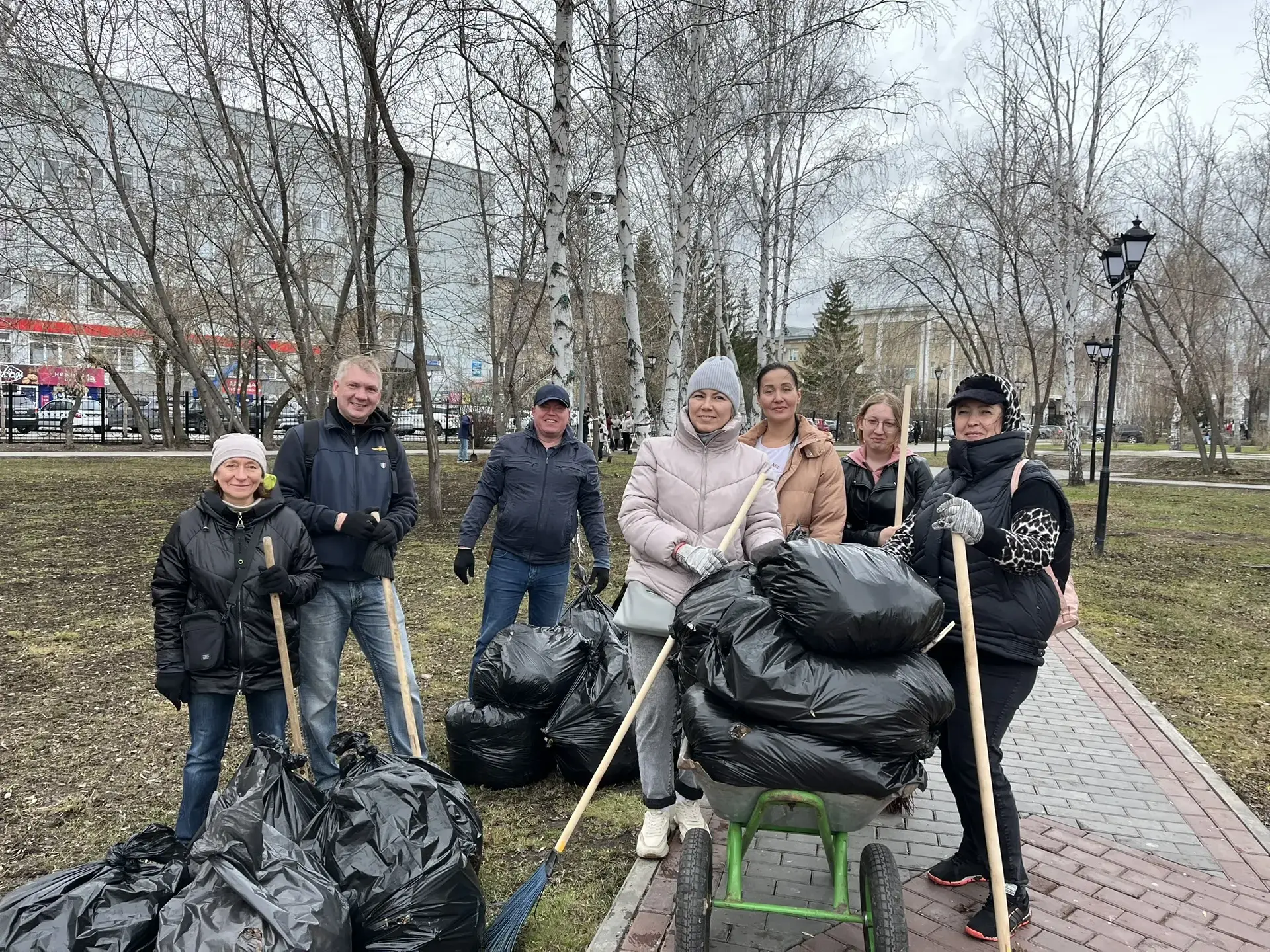 Вчера, 9 апреля 2026 года в Кургане прошёл общегородской субботник.