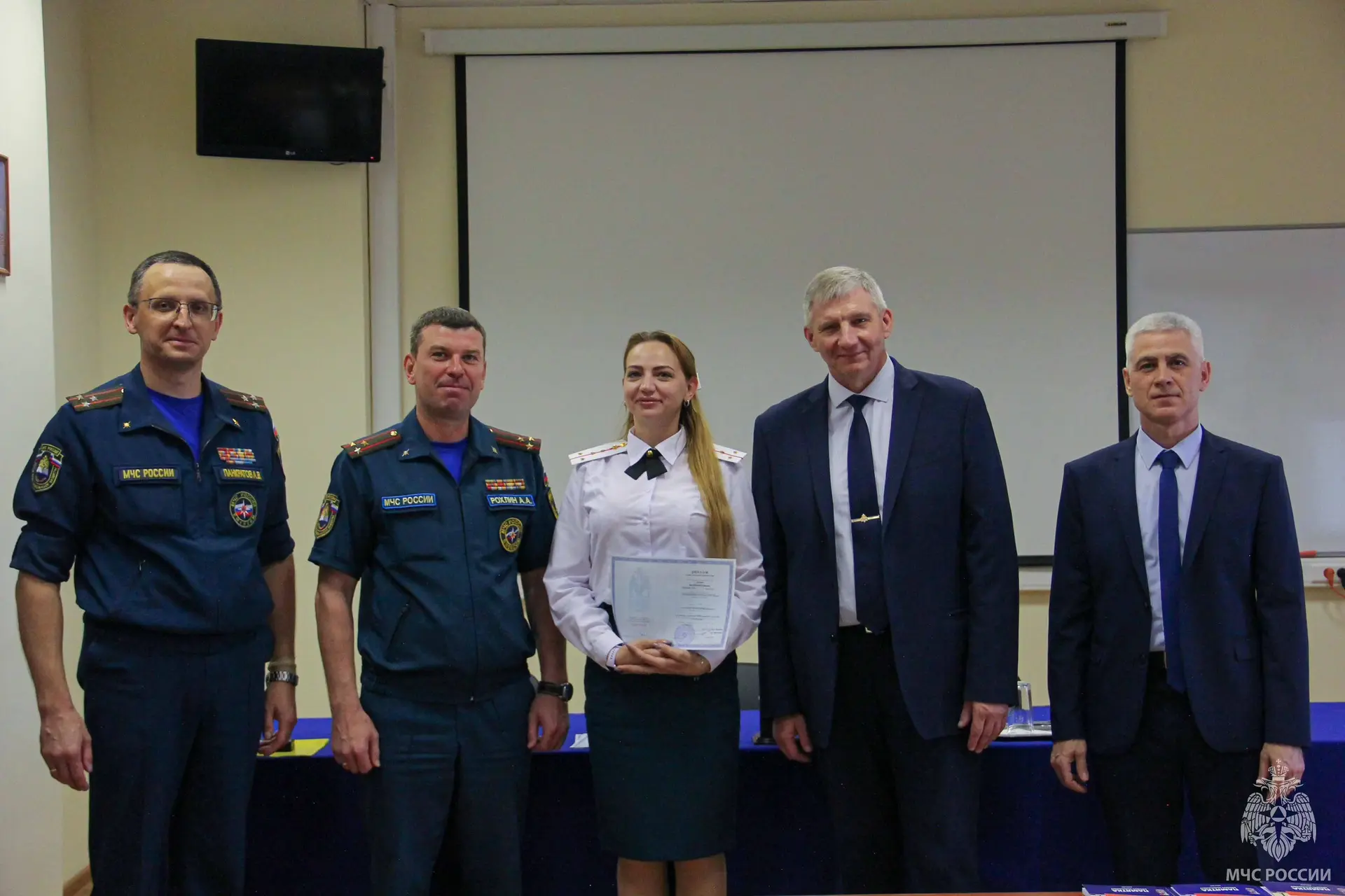 🎓 В Академии состоялся выпуск специалистов по мобилизационной подготовке

🔹 11 июня в Академии про