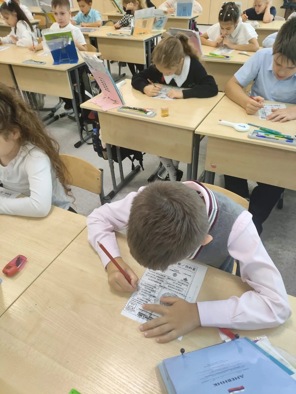 8 сентября -  День грамотности! Этот праздник напоминает нам о том, как важны знания и ...