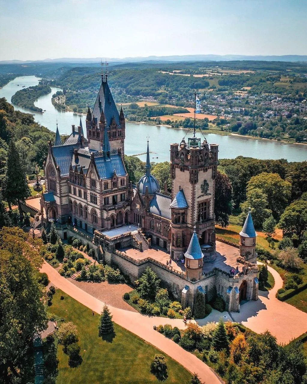 Замок Драхенбург, Германия