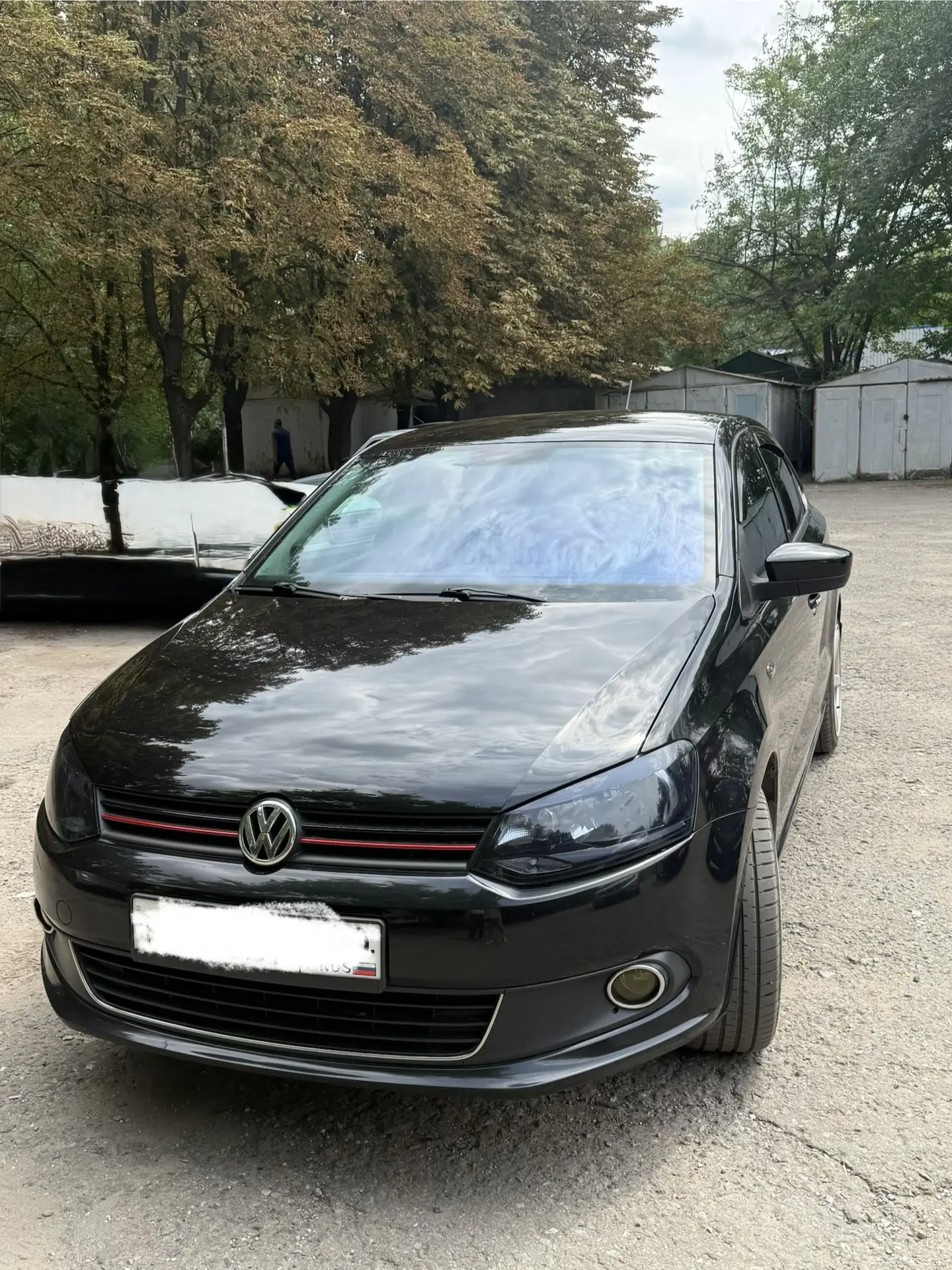 Продам автомобиль Volkswagen Polo 2015г
