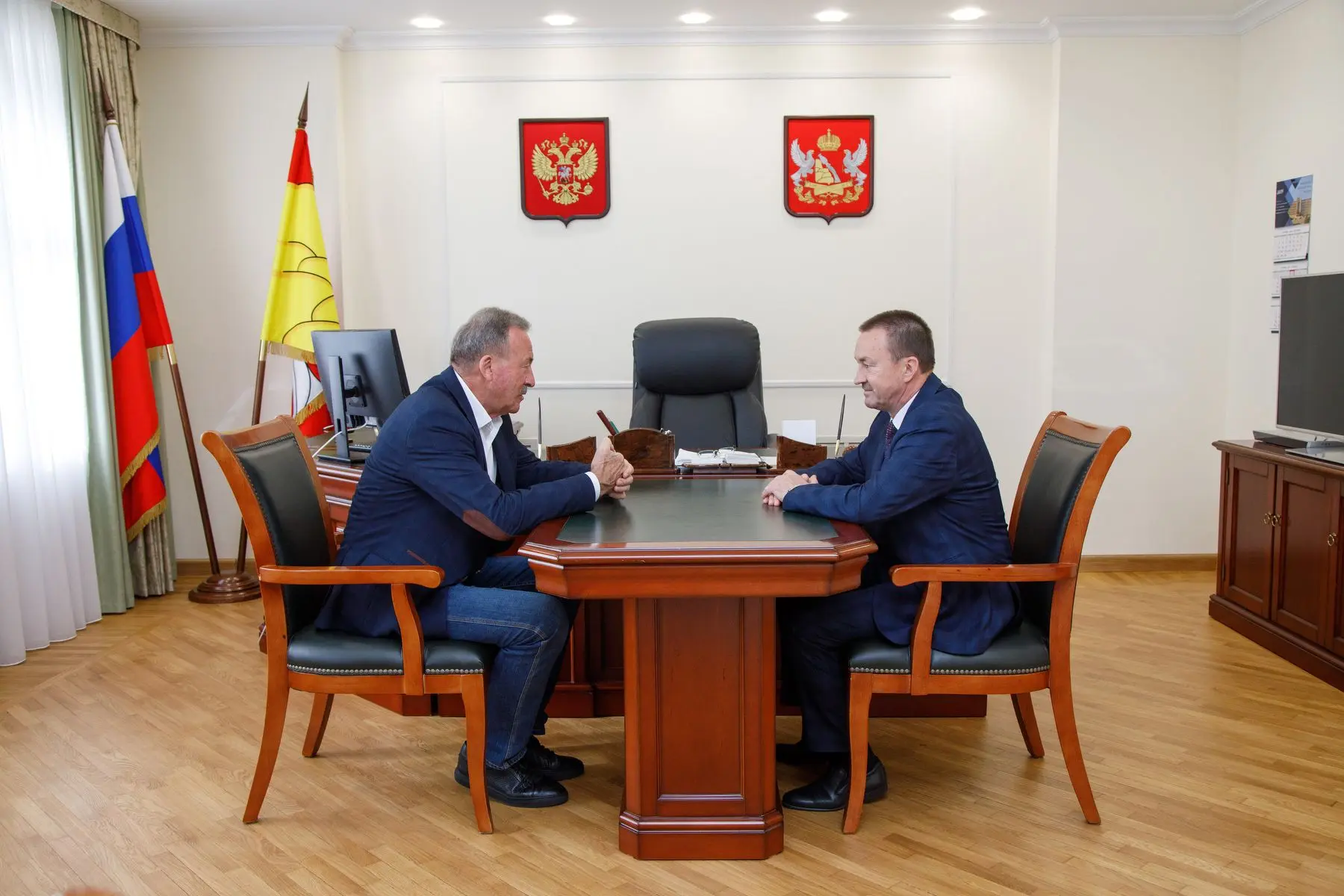 Юрий Матузов провел рабочую встречу с руководителем ГК «Агротех-Гарант» Александром Евс...