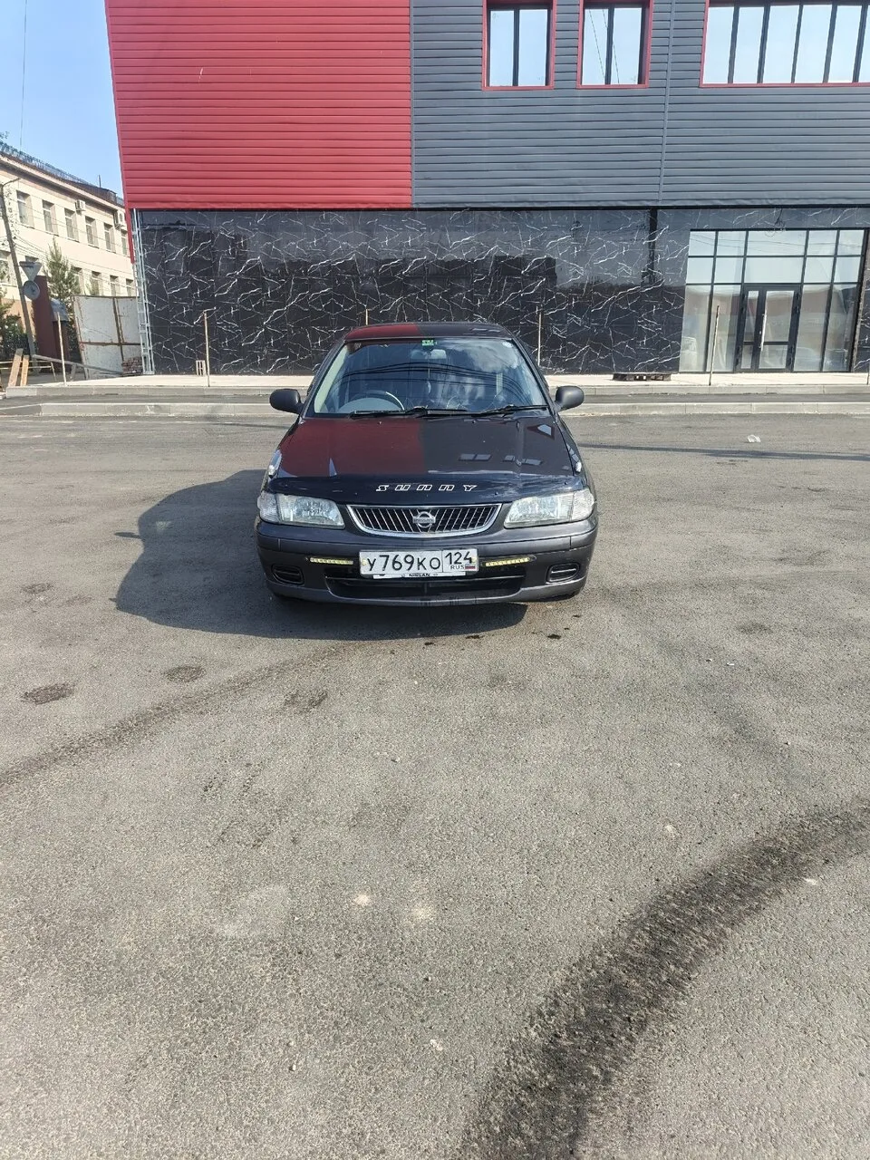 Продам Ниссан Санни 1998г. 1.5л АТ по технике все отлично.
Установлен контрактный мотор с пробегом 7