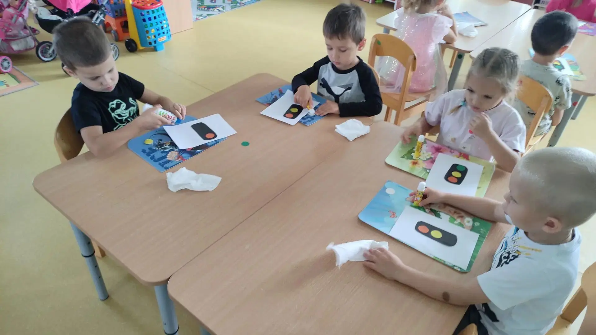 В рамках - информационно пропагандистской компании"Мото-Вело-Сим" с детьми младшей груп...