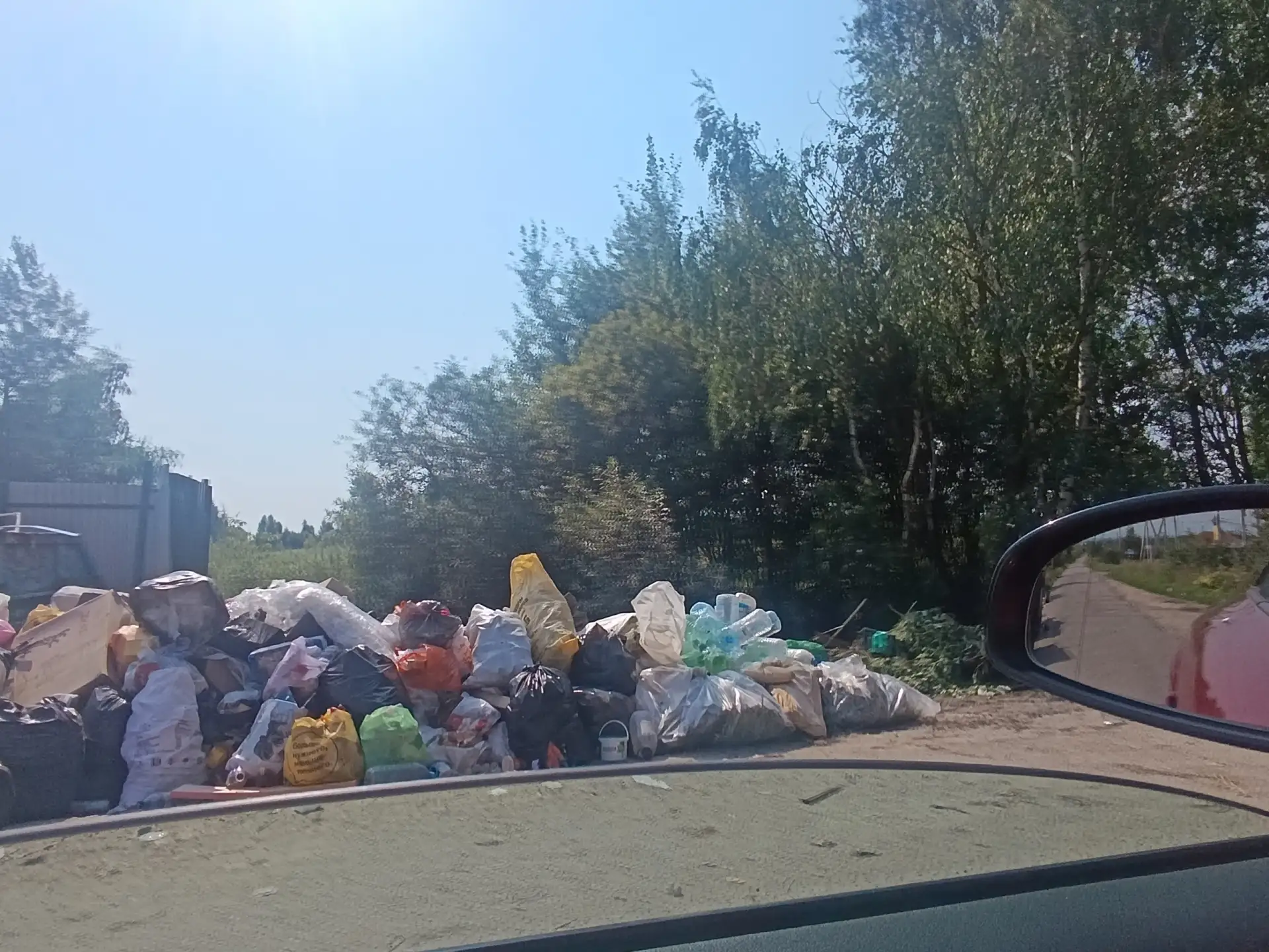 Бесконечный кошмар на дороге и помойке: когда власти уже услышат жителей? 
 
✉ Жалоба от читателя:
«