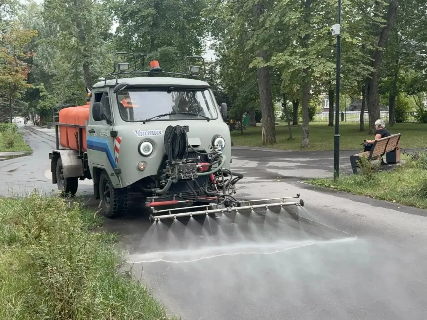 Мероприятия по благоустройству продолжаются. 

В районе в круглосуточном режиме ведутся мероприятия 
