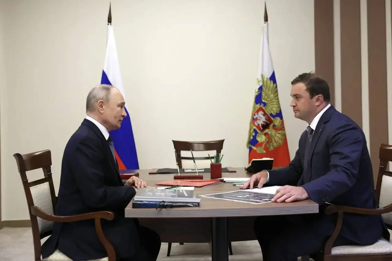 Доложил нашему Президенту Владимиру Владимировичу Путину о социально-экономическом разв...