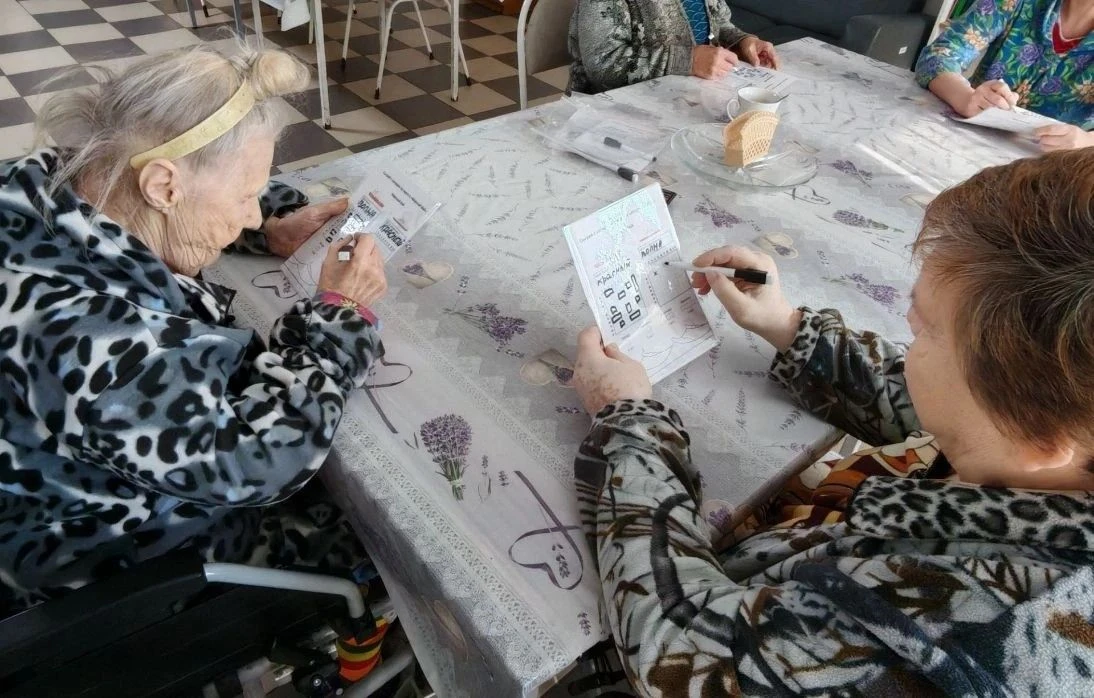 🎉 Тёплый октябрьский день, солнце заглядывает в окна, а в нашем доме социального обслу...