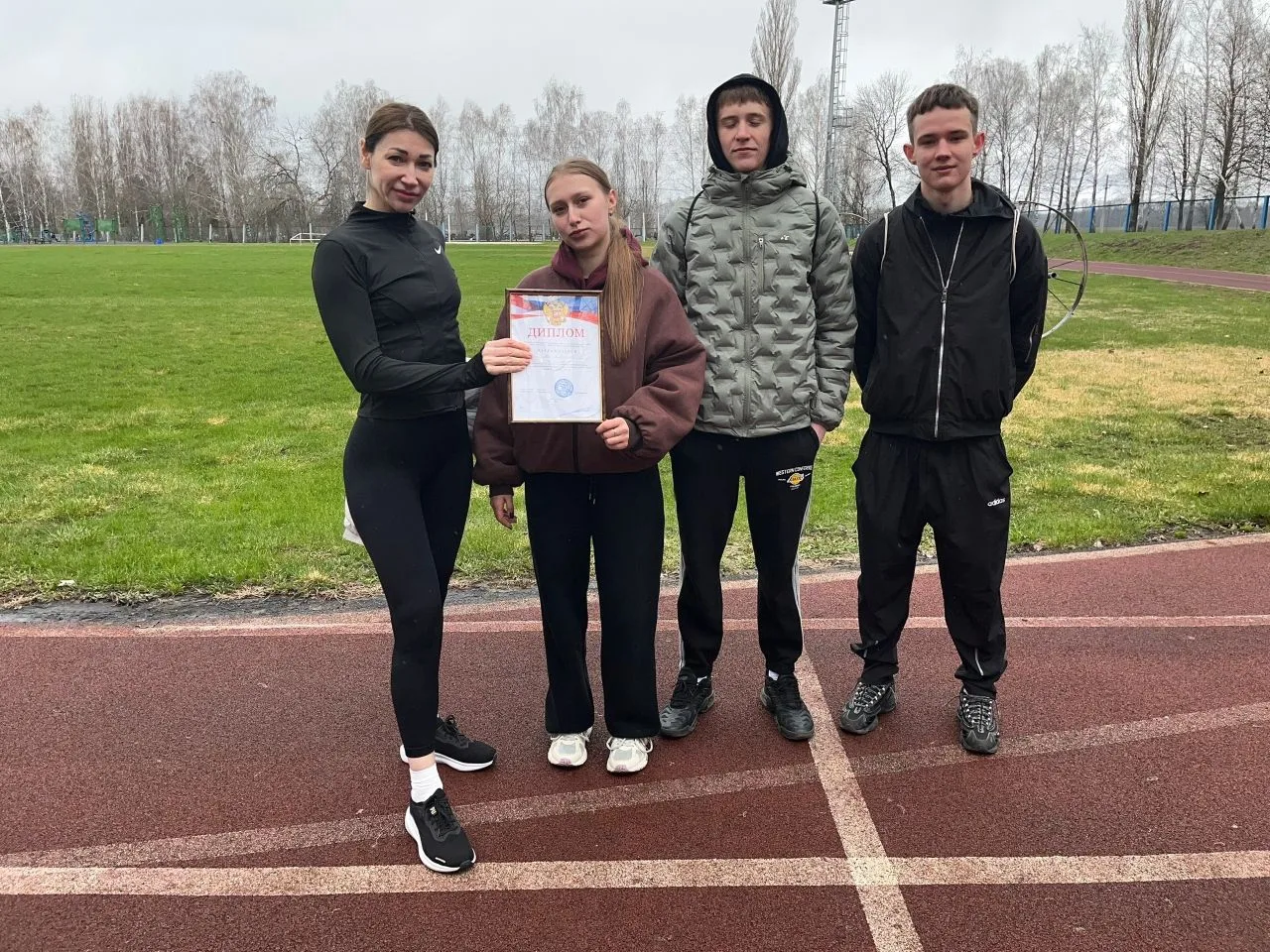 🏃‍♂️11 апреля 2026 года на стадионе пос. Пристень прошли соревнования по легкой атлети...