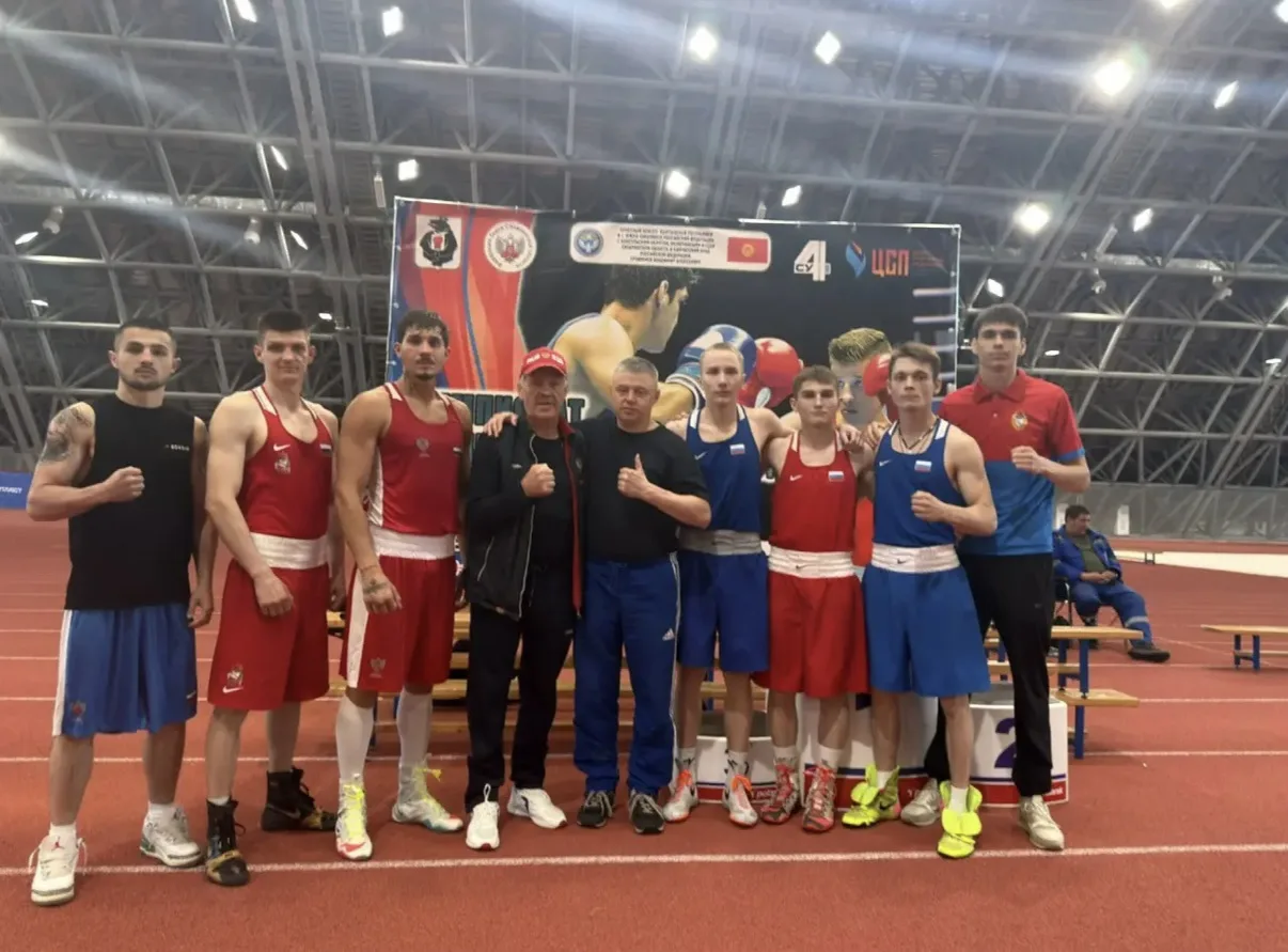 🥊21 июня завершился чемпионат ДФО по боксу среди мужчин 19-40 лет, который проходил в ...