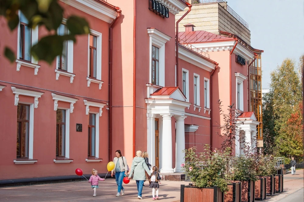 Пермский театр кукол встречает 90-й сезон: классика, фольклор и взрослые эксперименты