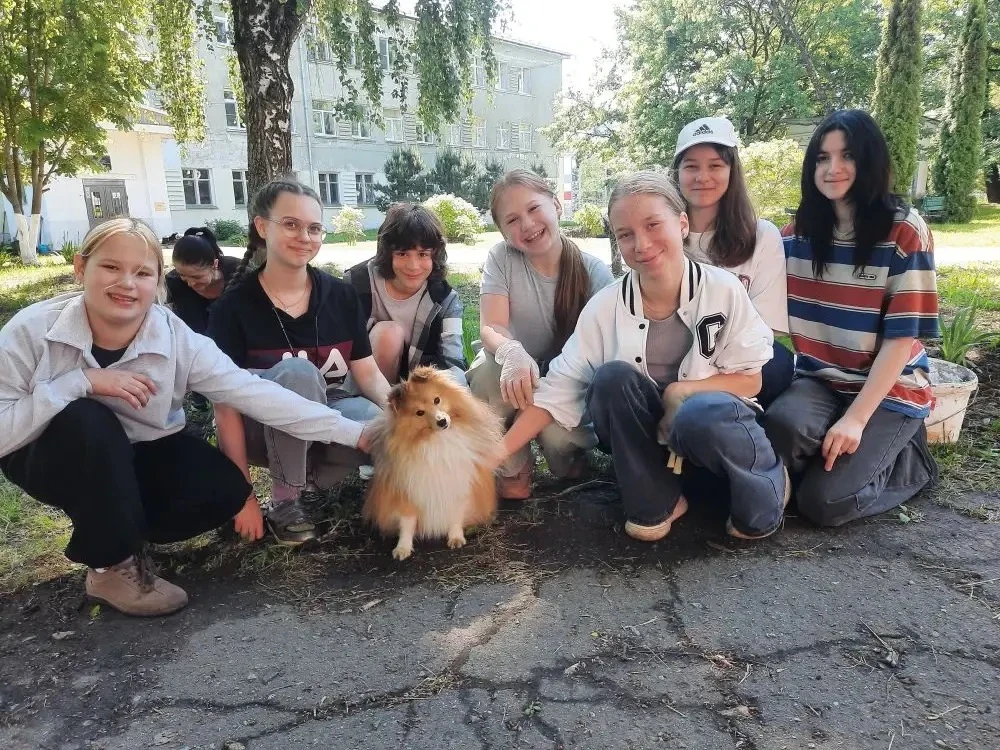 Делимся весёлыми кадрами со школьной практики🌳🐶