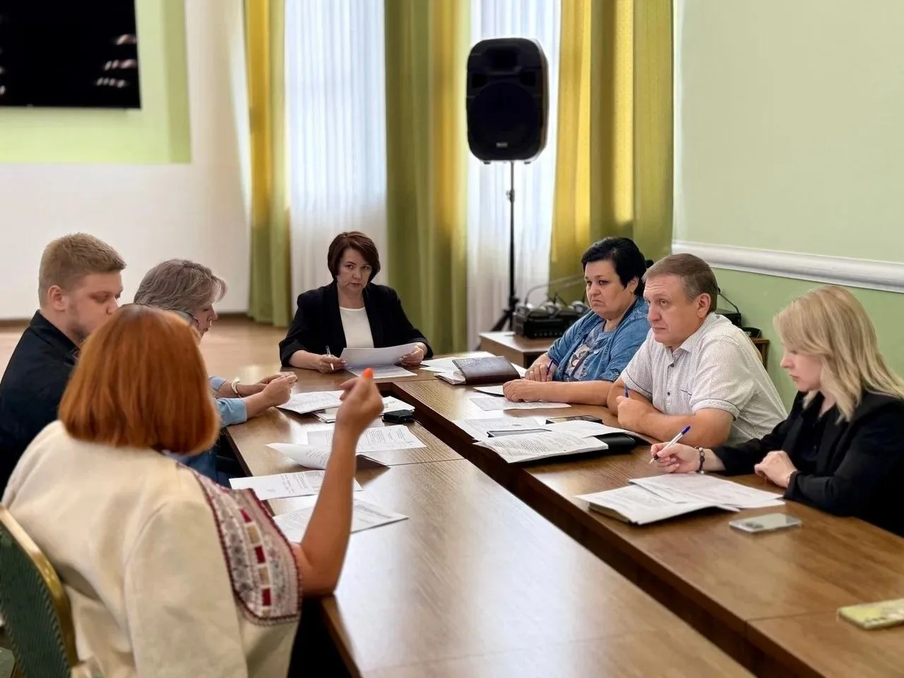 В РАССКАЗОВСКОМ ОКРУГЕ ОБСУДИЛИ ПРОБЛЕМУ НИЗКОЙ ЗАРПЛАТЫ И НЕЛЕГАЛЬНОЙ ЗАНЯТОСТИ

30 июля под предсе