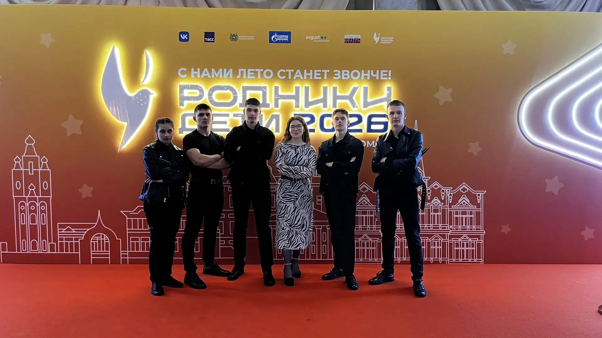 🏆 Юные музыканты из ВИА «Буря» выступили на финальном концерте конкурса «Родники. Дети»!