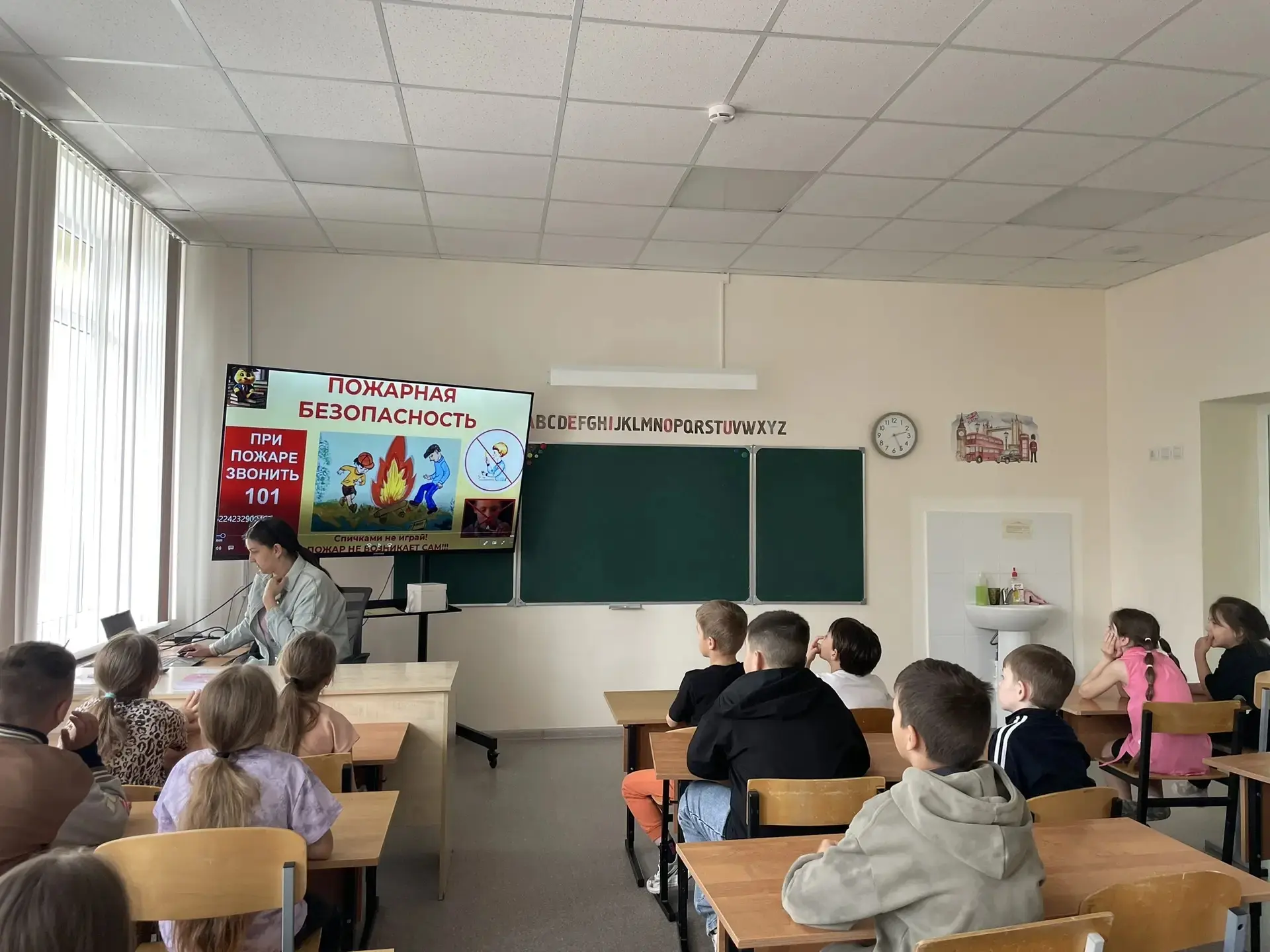Третий день в летнем лагере «Лучик».  Тема дня: «Безопасность»