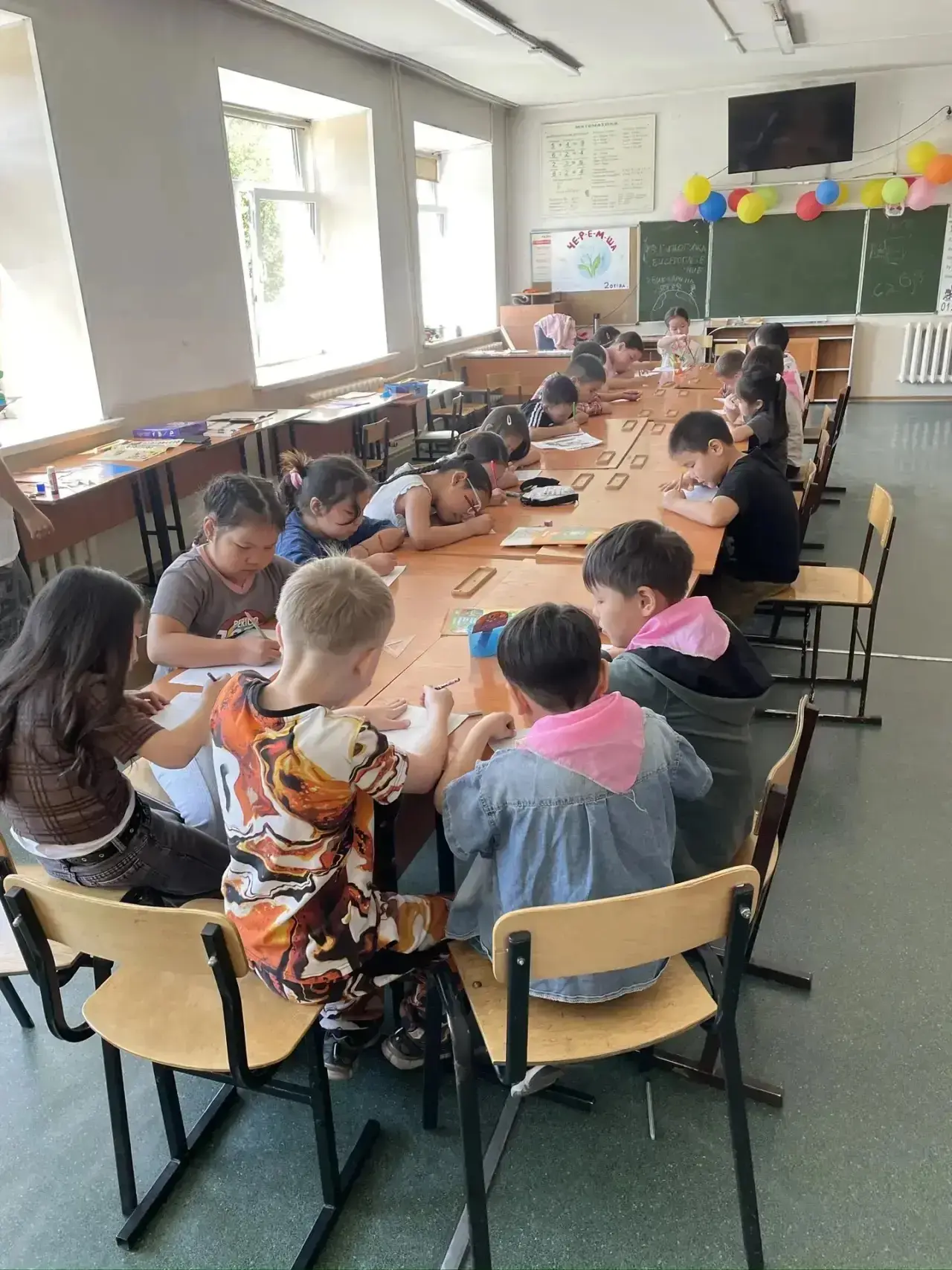 🏕 Пришкольный лагерь «Сайзанак»: День экологии

День прошёл насыщенно и полезно! С детьми вожатые п
