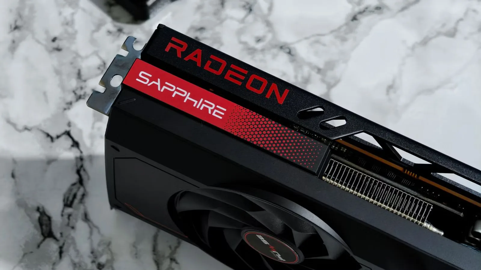 DLSS 5 запустили на видеокартах AMD.