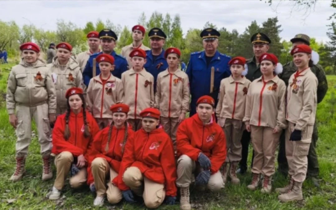 15 мая,  юнармейцы нашей школы с гордостью присоединились к масштабной акции «Сад памят...