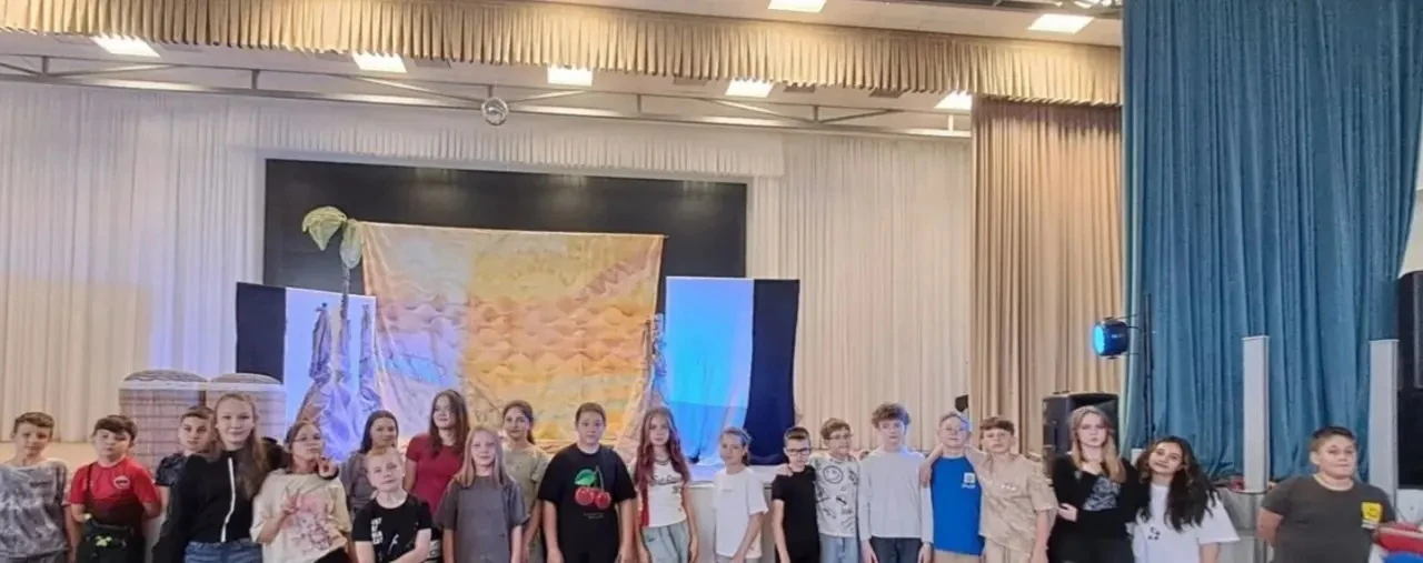 🎭✨ СЕГОДНЯ В НАШЕМ ЛАГЕРЕ — ВОЛШЕБСТВО! ✨🎭

🐞 К нам в гости приезжал семейный театр кукол «Добрый