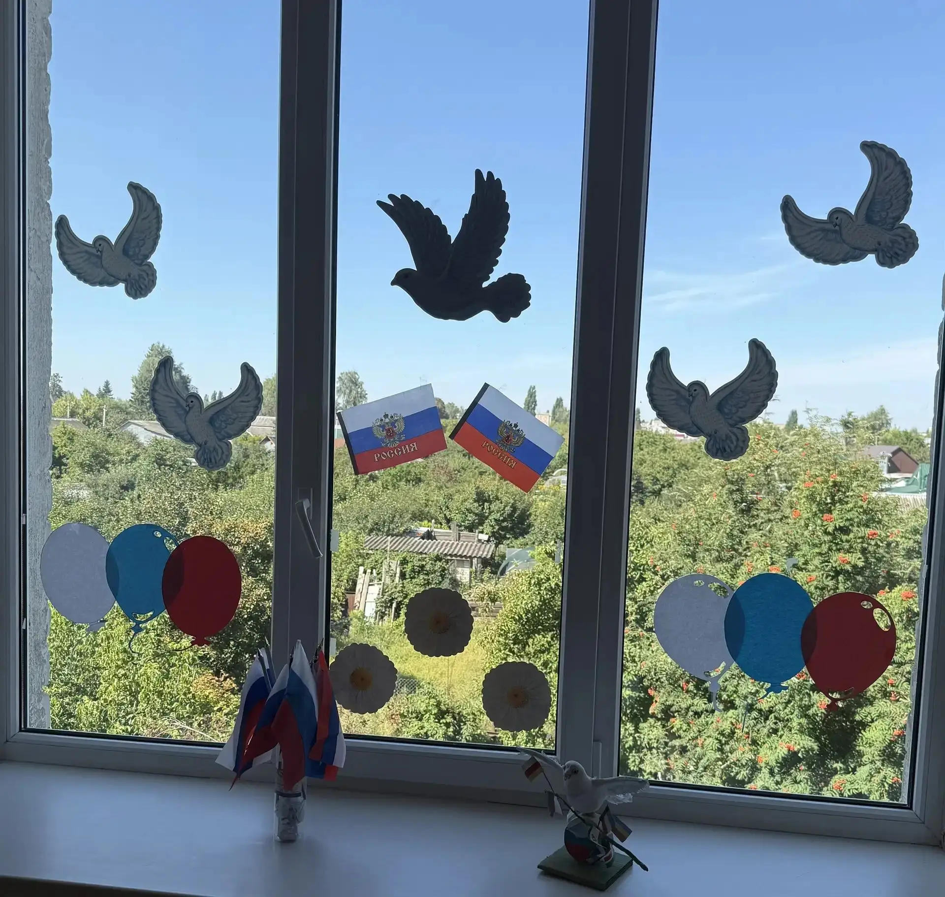 В рамках Всероссийской акции «Цвета Родины», приуроченной к празднованию