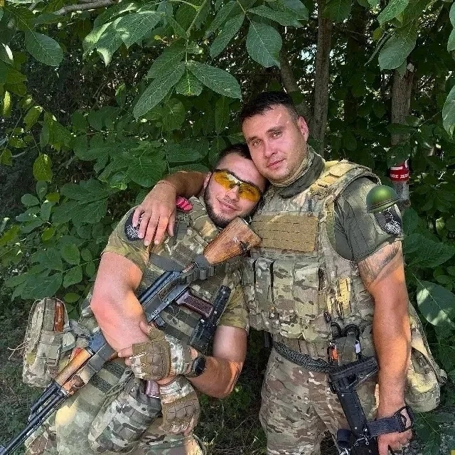 🇷🇺 Настоящее боевое братство! Храни вас Бог, ребята!