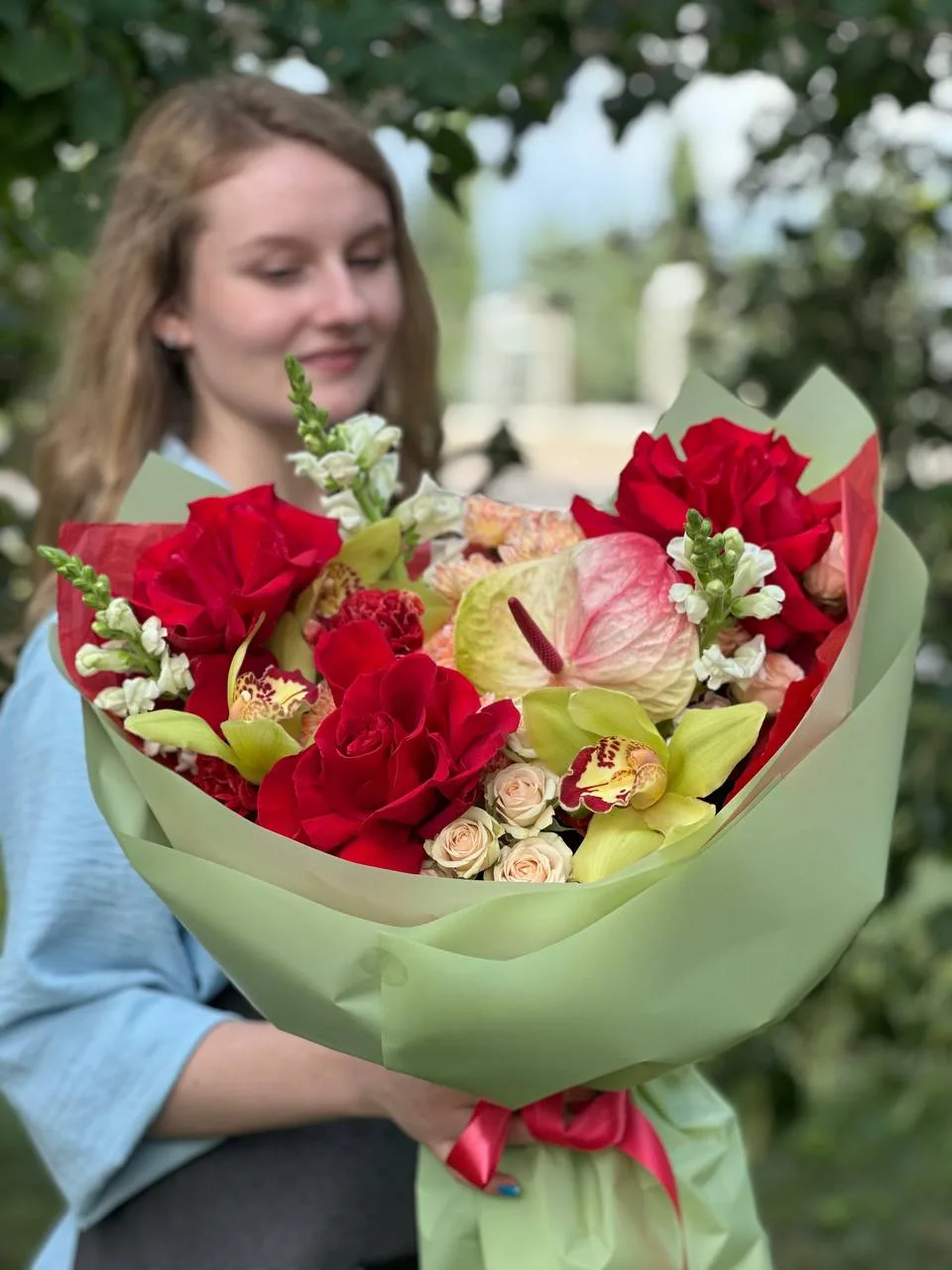 Когда букет говорит больше, чем слова ❤️
Яркий, смелый и невероятно красивый — композиция, в которой