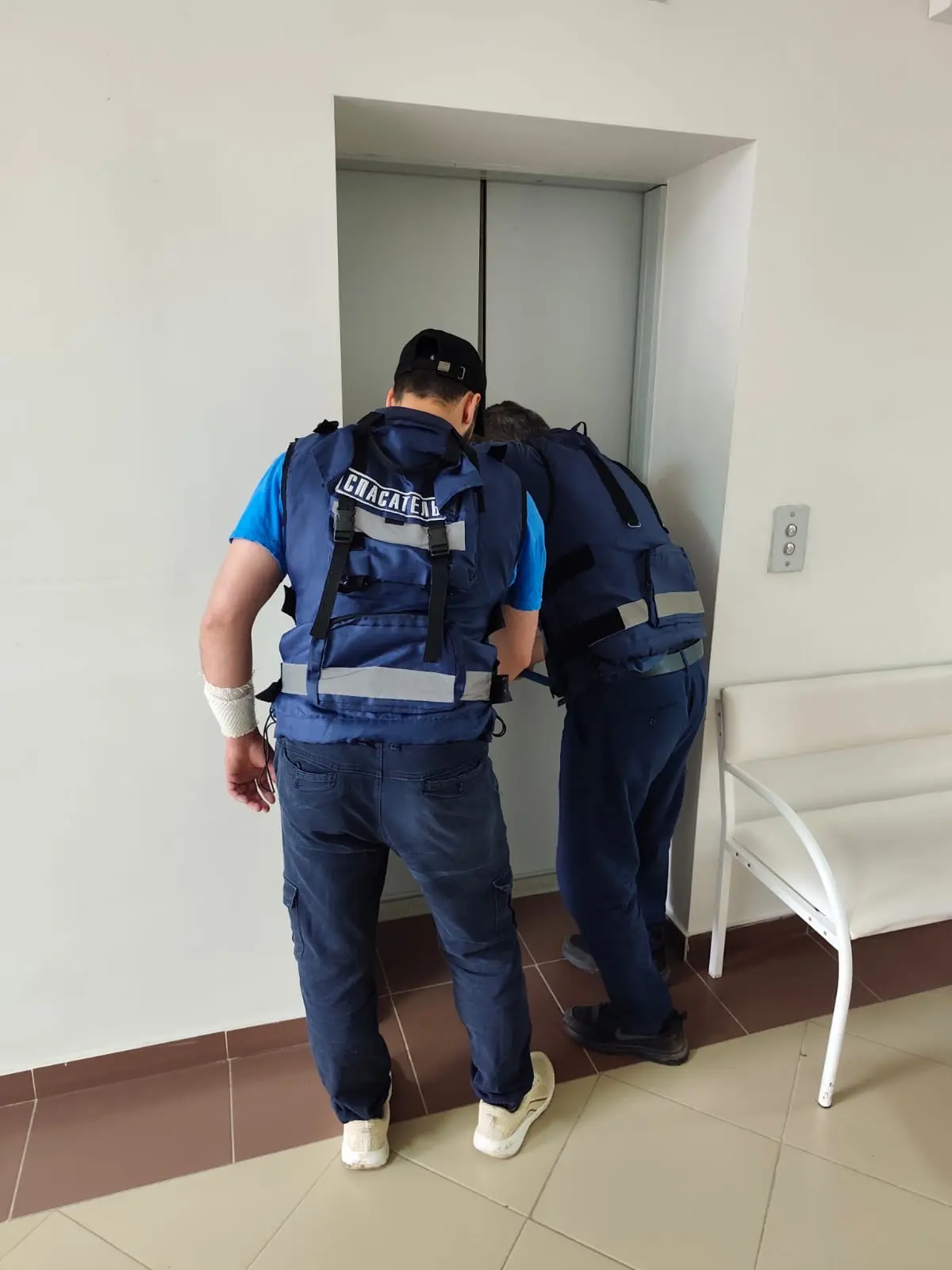 В 10:28 по мск 15.06.2026 г. в Центр обработки вызовов "Служба 112" поступило сообщение о том, что в