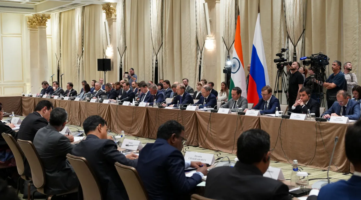 🤝От грузов до туристов: Заполярье укрепляет связи с Индией