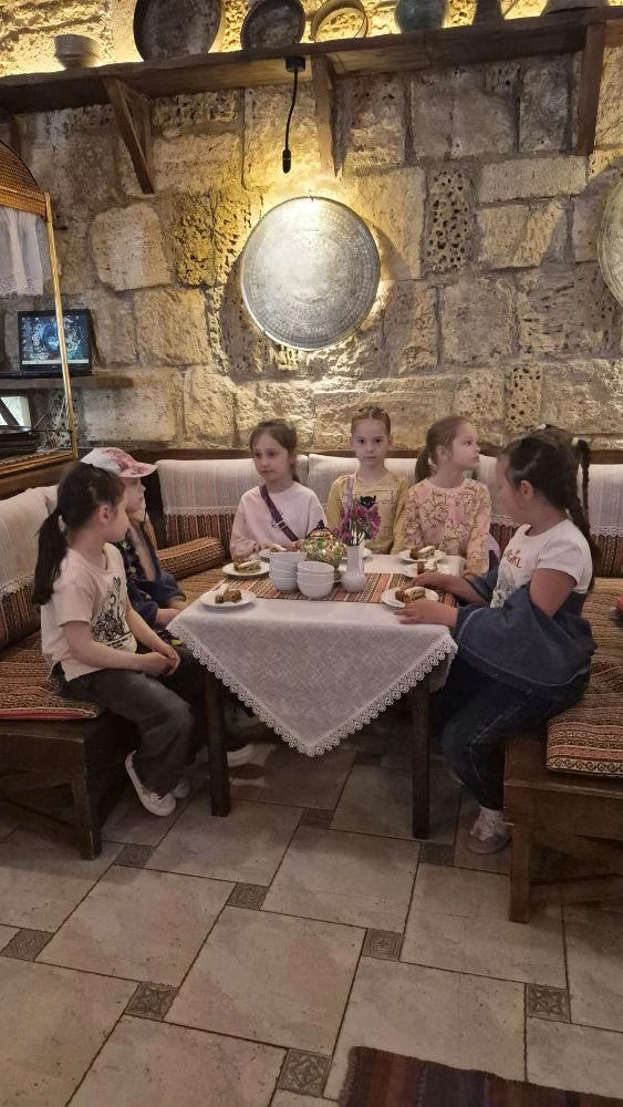 #Рыбки в кофейне.