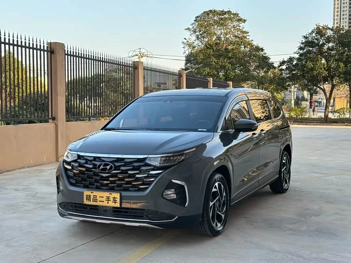 Hyundai Custo  7-Мест Премиум -класса
