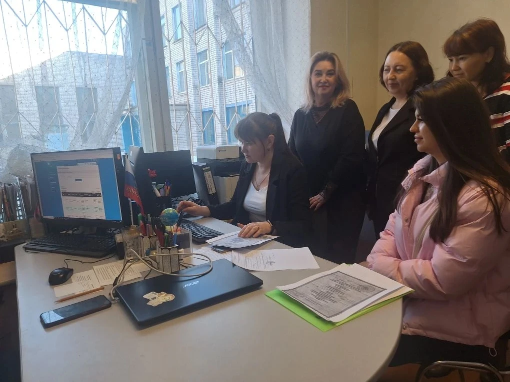 В Чебоксарах стартовала заявочная кампания по приему детей в первые классы  Сегодня начался важный э