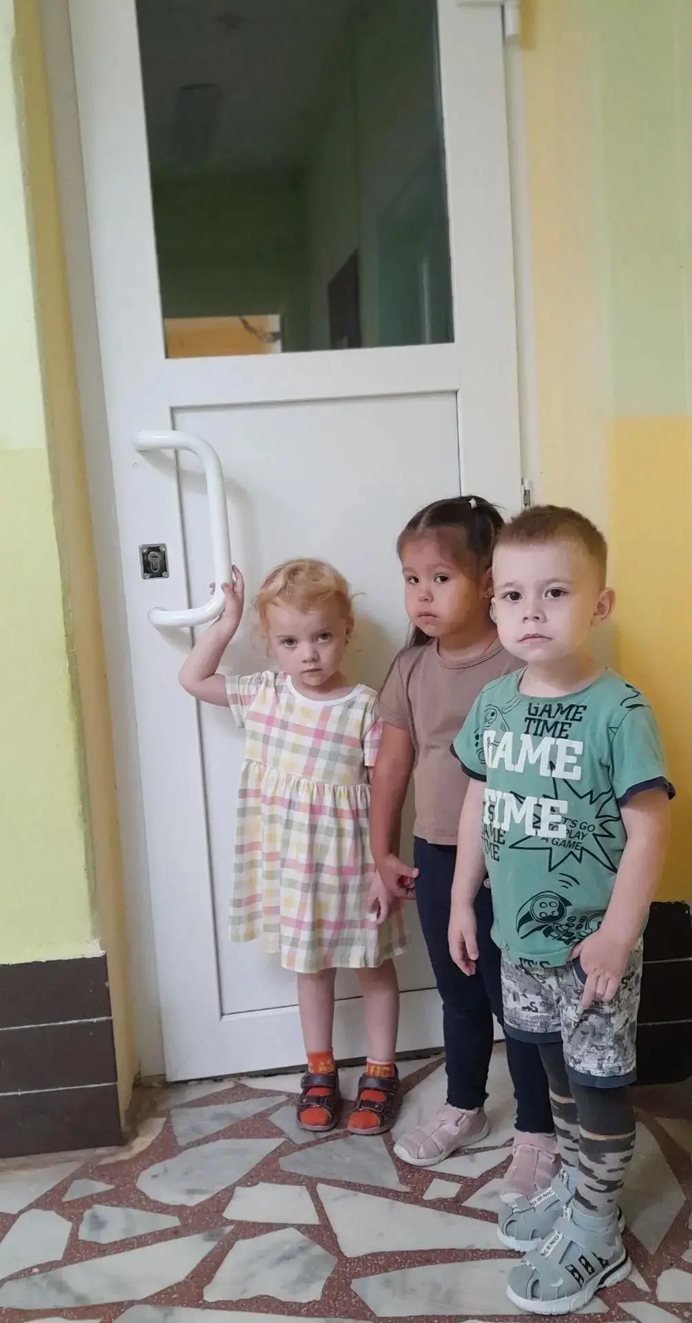 Педагог группы "Солнечные лучики" Апполонова Т.В. провела с малышами увлекательную бесе...