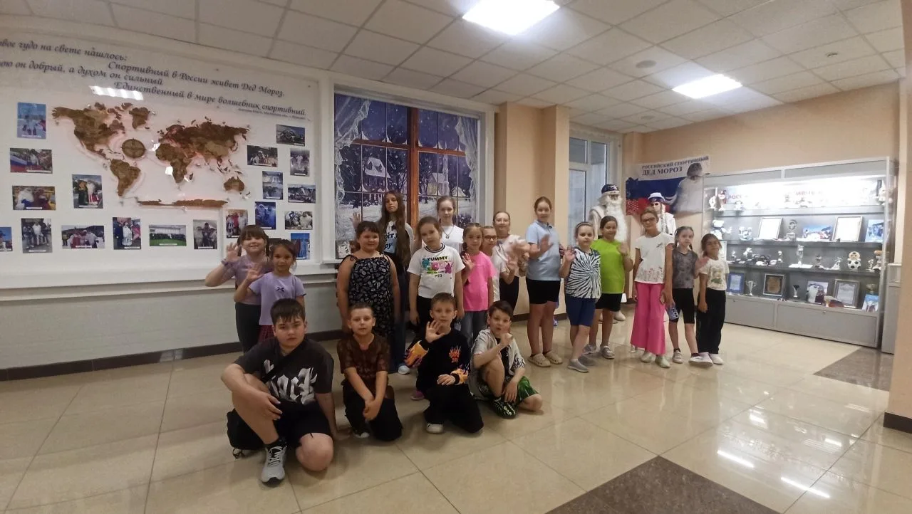 Музей спорта посетили мальчишки и девчонки Детско-юношеского центра города Тамбова. Особый интерес у