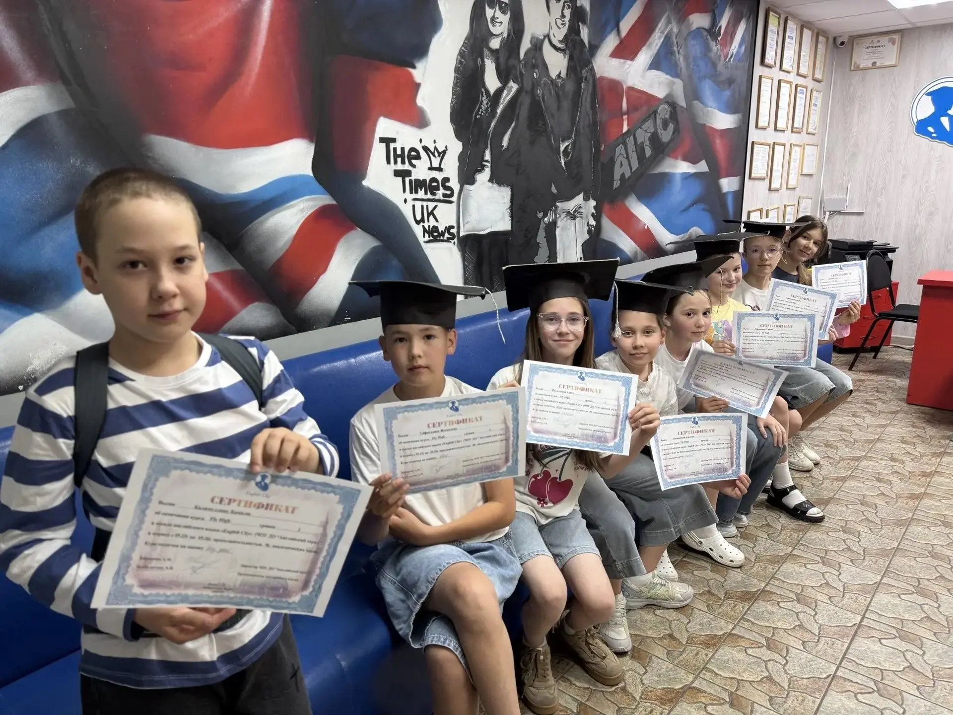 Последний в этом учебном году выпуск! Студенты 3го детского уровня мисс Алины сегодня п...