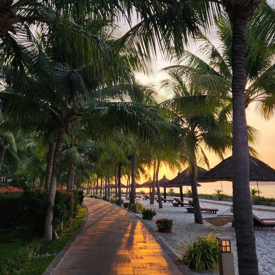 Если вы ищете идеальное место для семейного побега в Нячанг, то Amiana Resort And Villa...