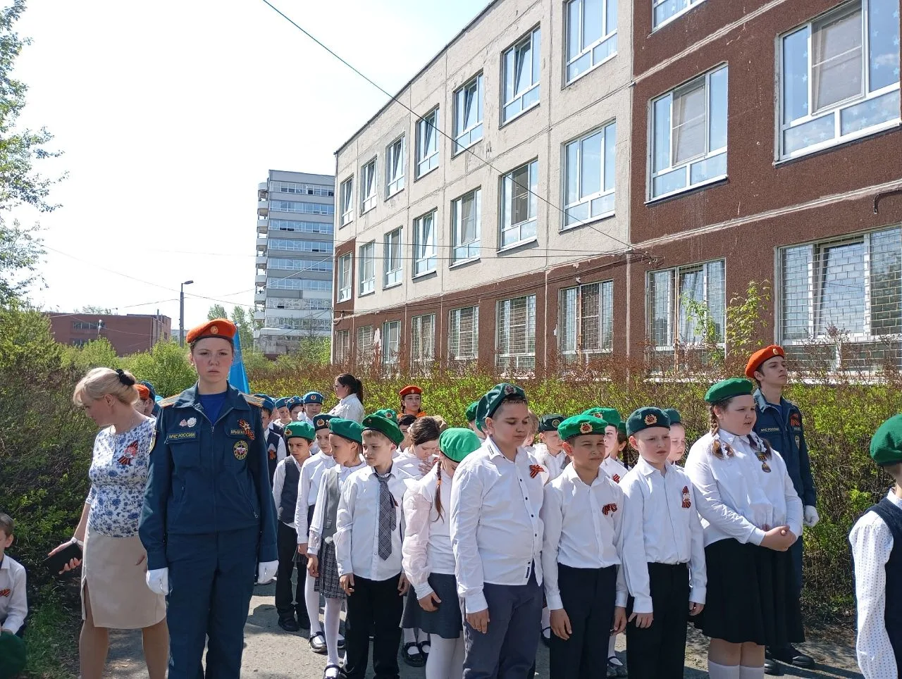 🎖️ Парад Победы в лицее: мы помним, мы гордимся!  7 мая в нашем лицее состоялся настоящий военный па