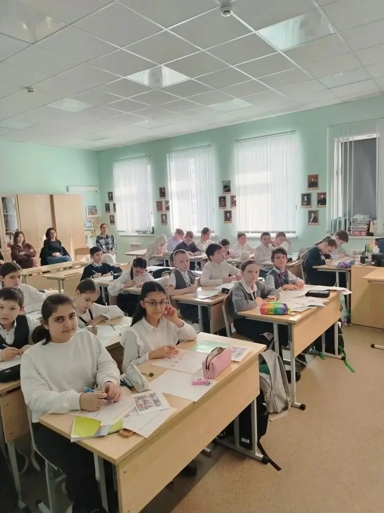 🎓 12 марта День математики, мы снова погружается в мир интересного💫 Сегодня прошёл Брейн ринг по мат