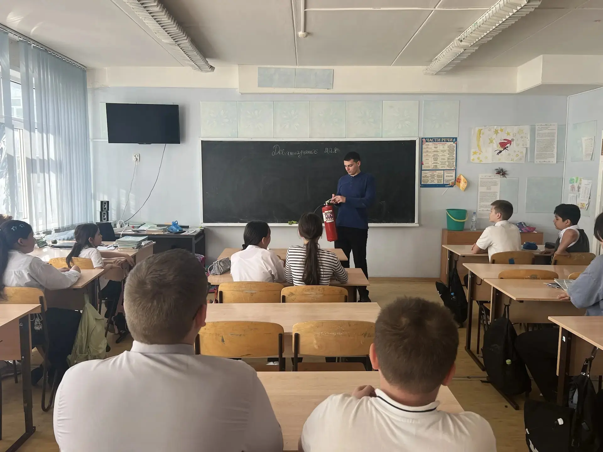 Пожарная безопасность в школе: учимся защищать себя правильно! В рамках недели безопасности прошли к