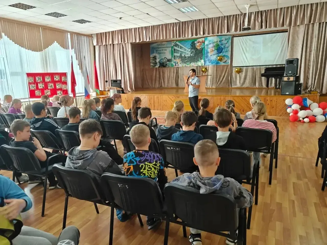 ✔️Сегодня ребята в школьном лагере погрузились в героическую историю Брянщины в годы Великой Отечест