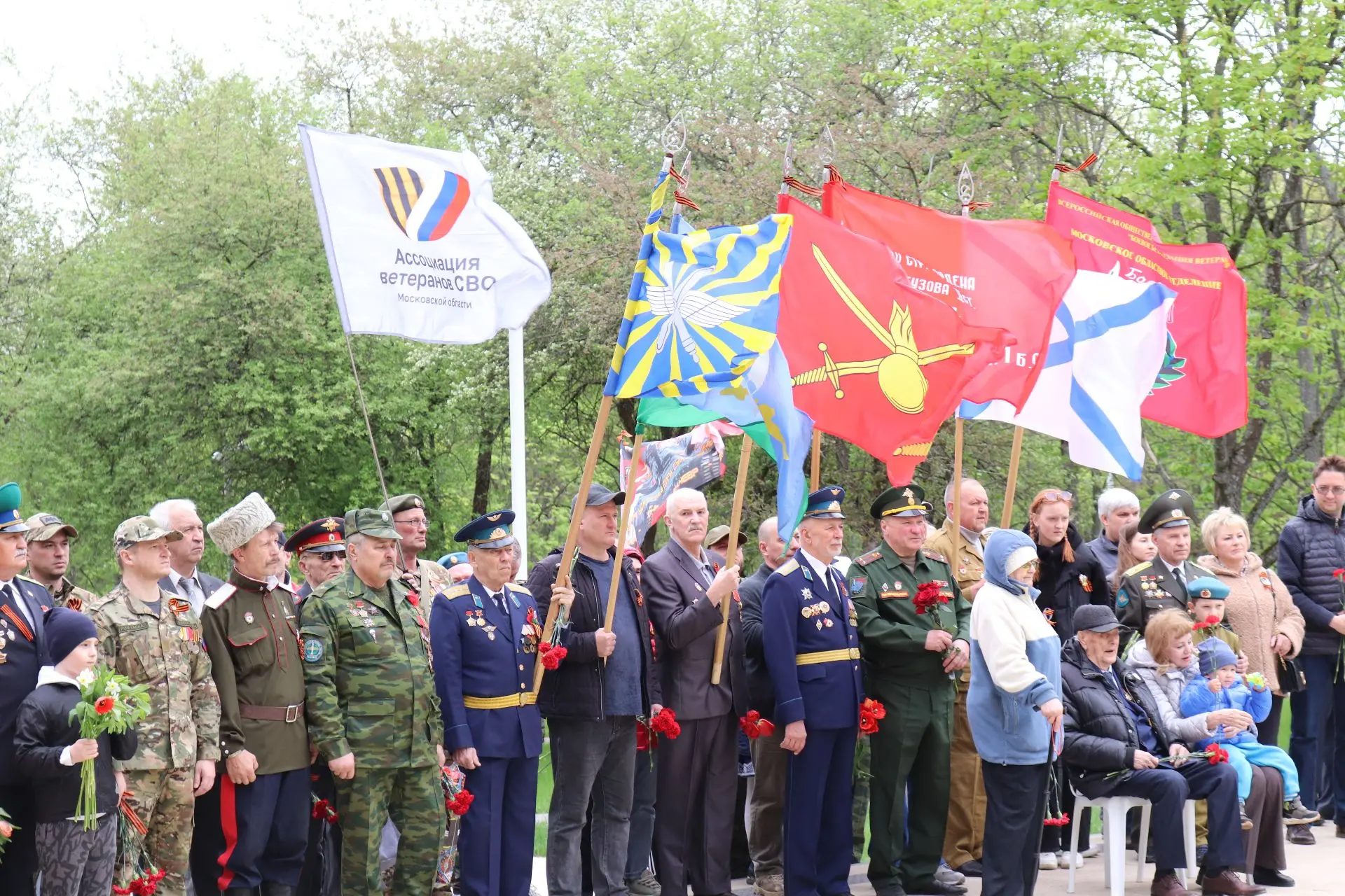 🎖🎗️🌟9 Мая Пущино наполнился особым торжественным настроением: жители собрались, чтобы отметить 81‑ю 