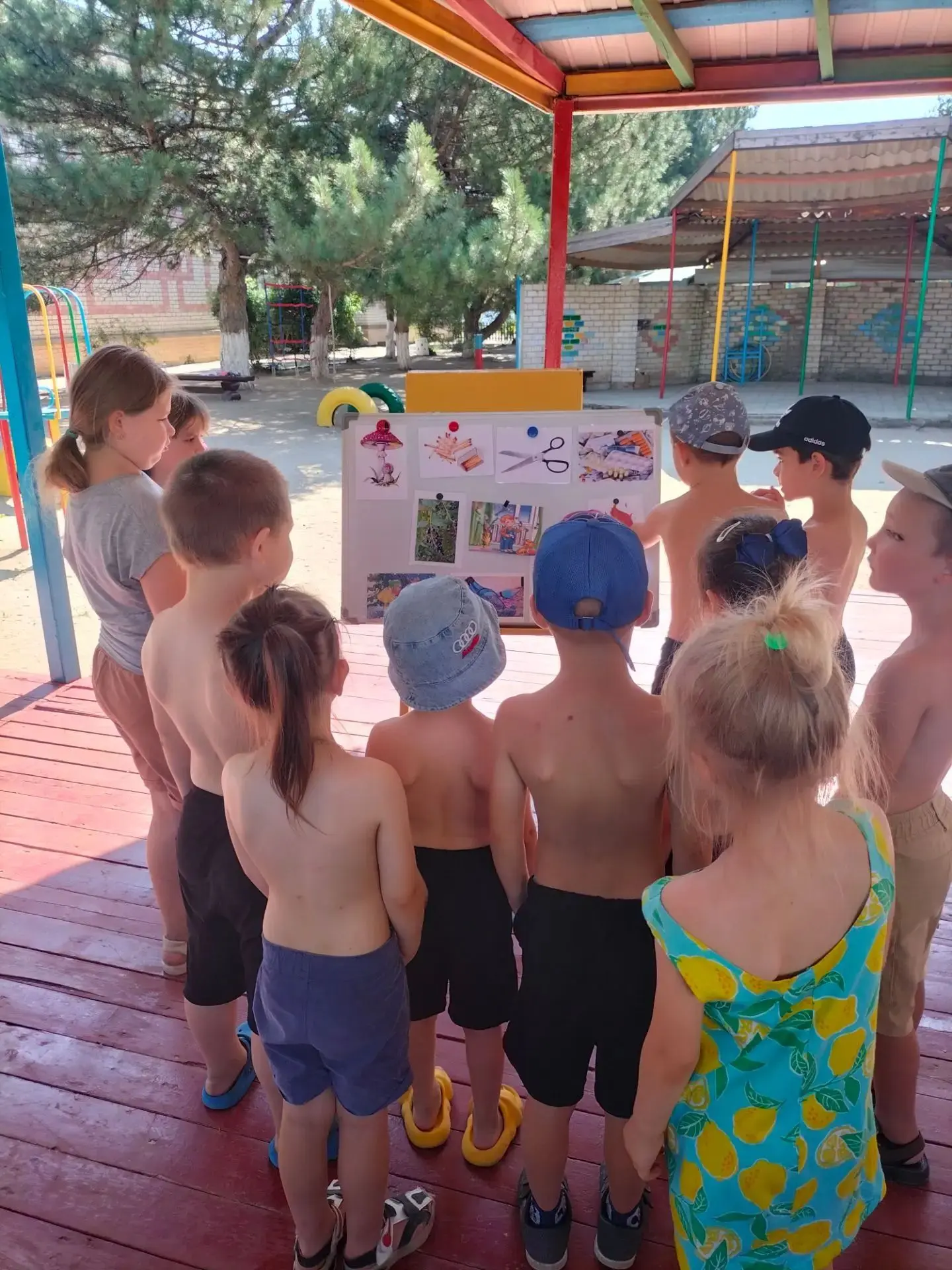 Повторять правила безопасности никогда не рано! Ребята отлично включились в разговор: в...