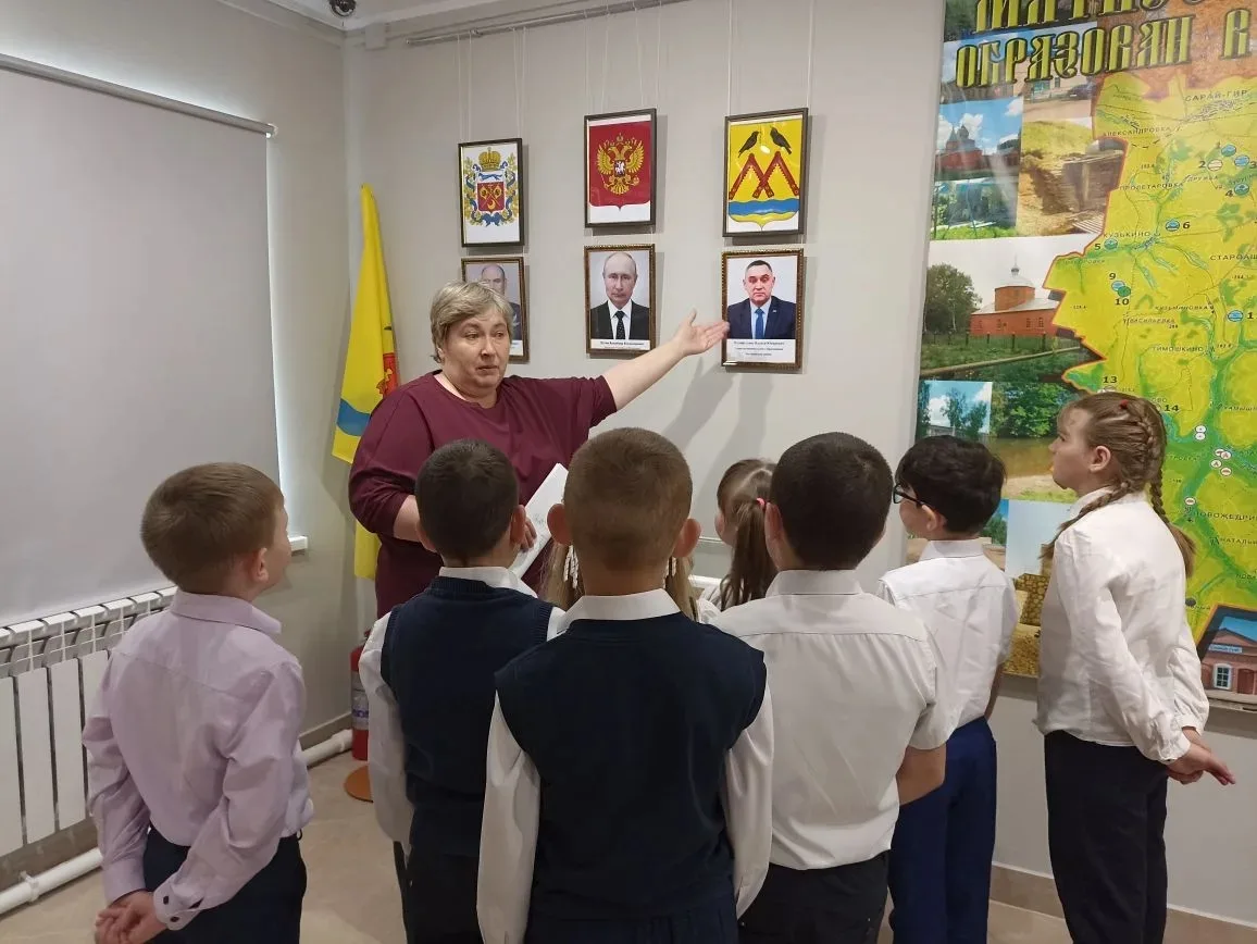 13 мая наши юные "Орлята России" со своим классным руководителем посетили районный музе...